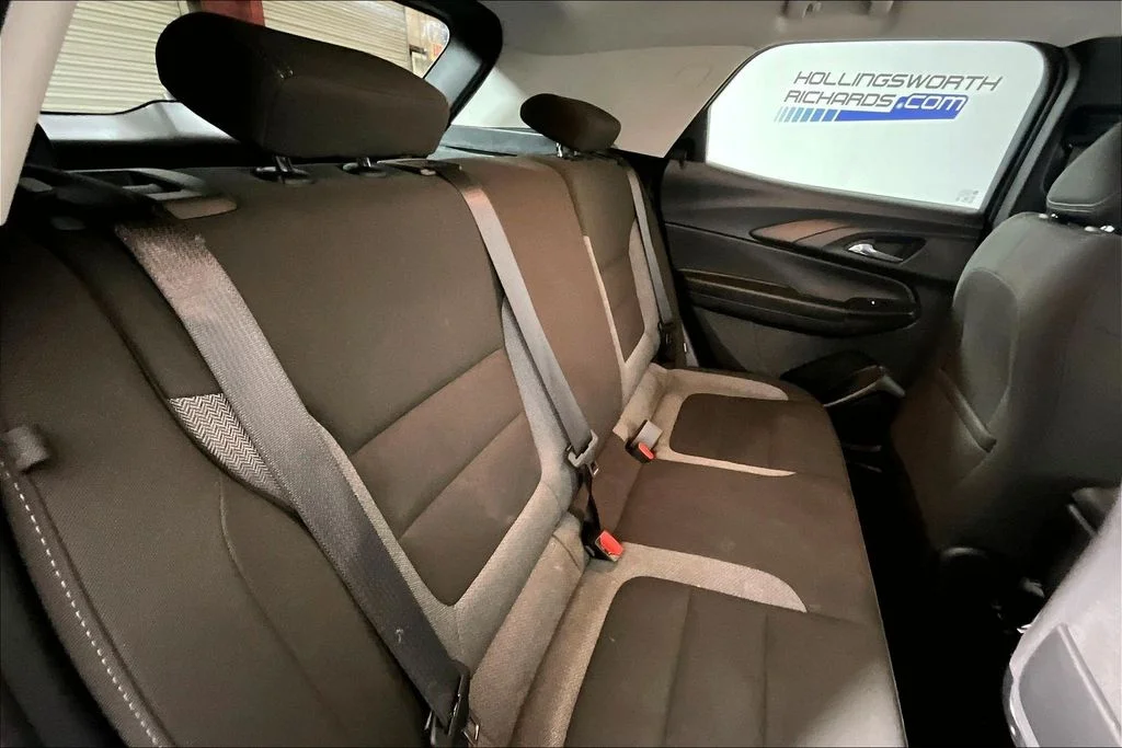 Certified Used 2025 Summit White Chevrolet LT image 22