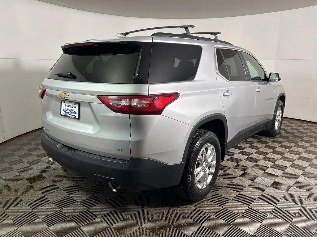 Used 2019 Silver Ice Metallic Chevrolet LT image 6