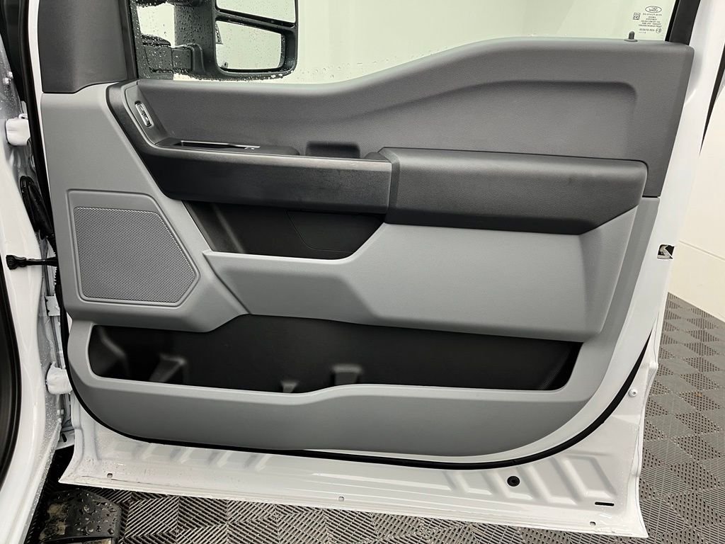 New 2026 White Ford XL image 31