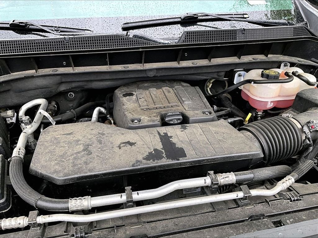 Used 2023 Gray Chevrolet LT image 27