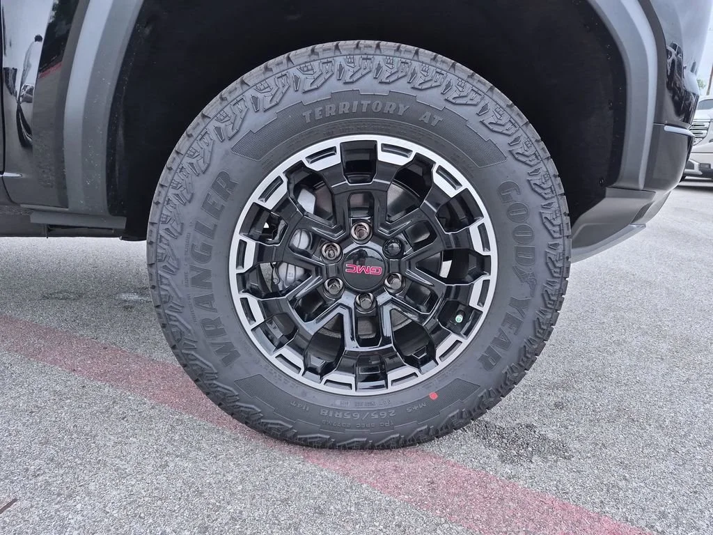 New 2026 Onyx Black GMC AT4 image 15