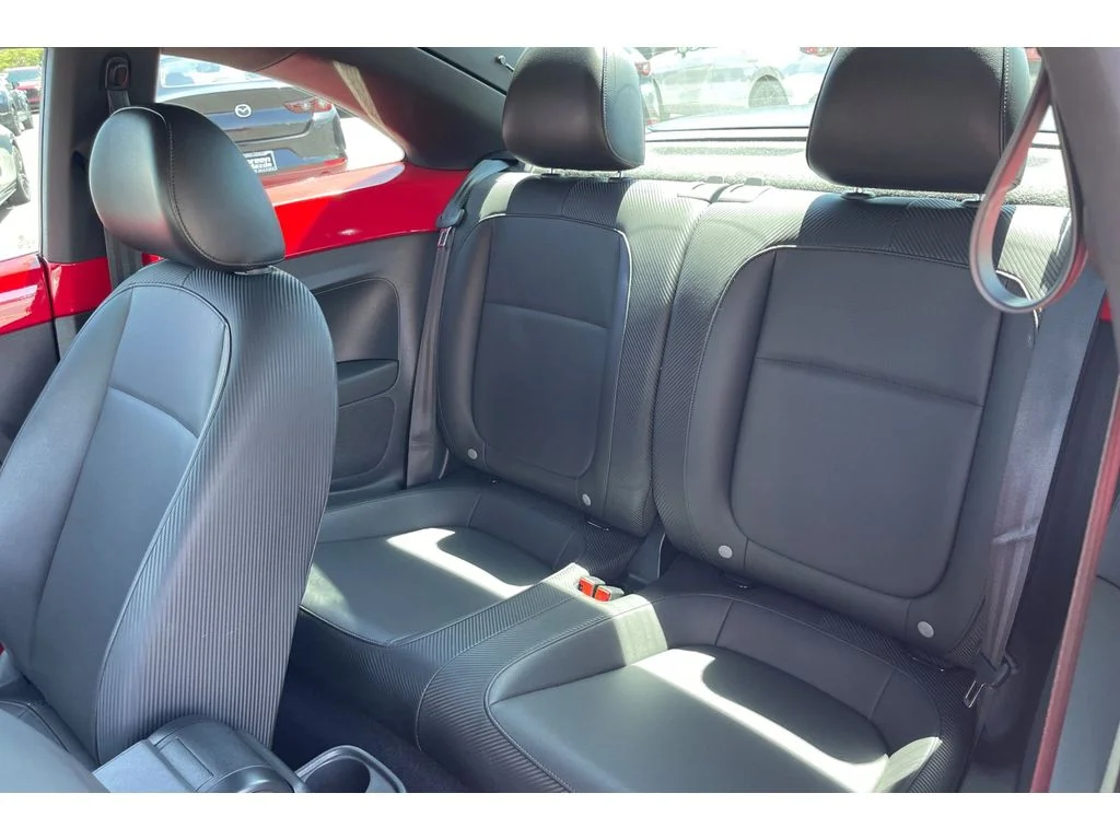Used 2017 Tornado Red Volkswagen 1.8T SE image 14