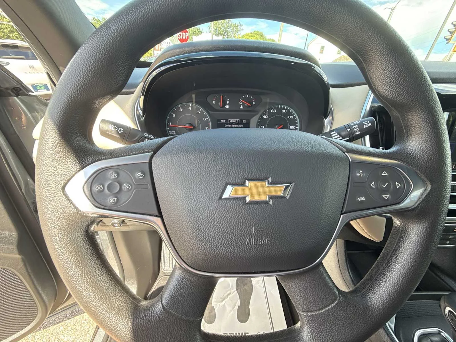 2023 Chevrolet Traverse LS - Photo 11