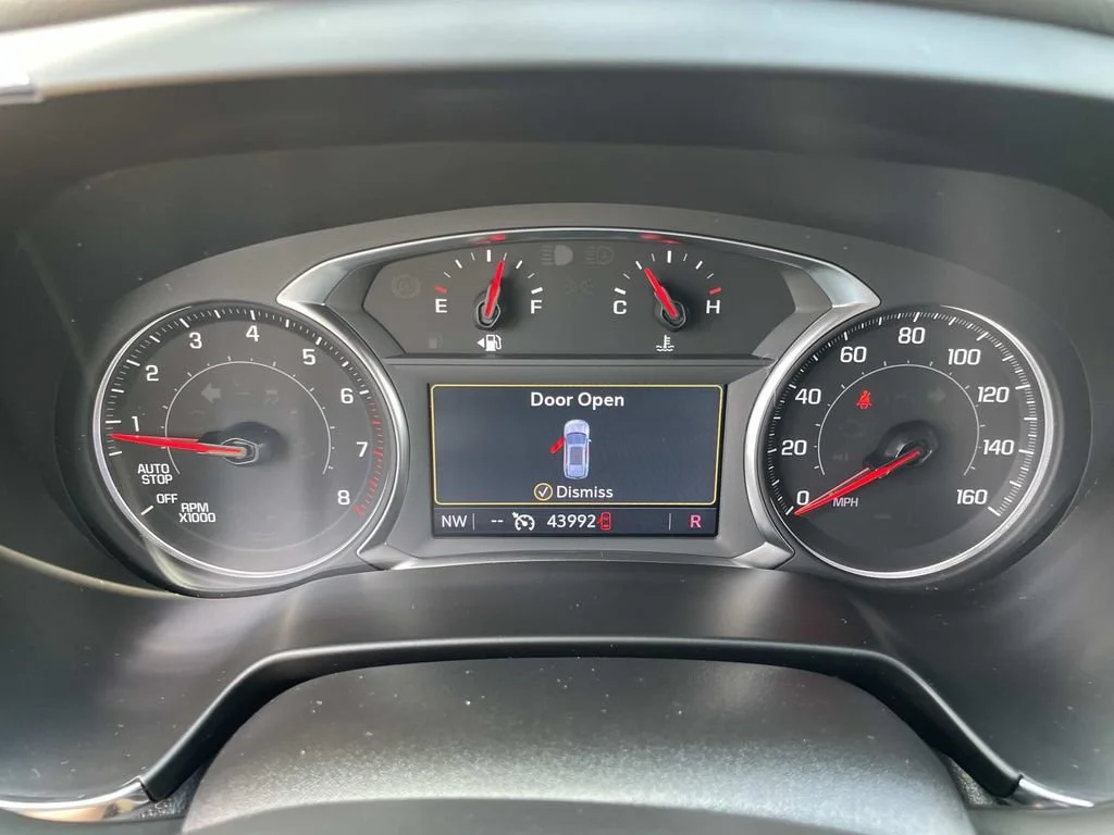 Used 2025 Black Chevrolet 2LT image 26