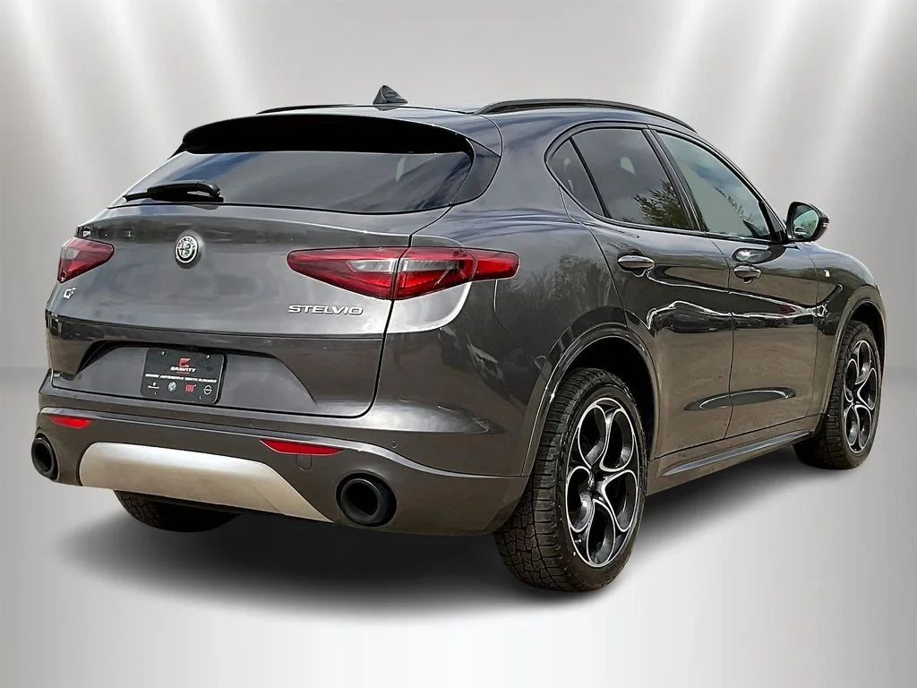 Used 2023 Vesuvio Gray Metallic Alfa Romeo Ti image 6