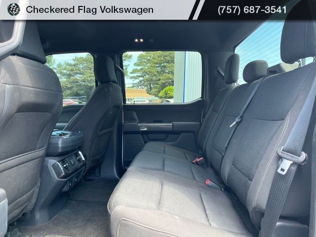 Used 2023 Oxford White Ford XLT image 24