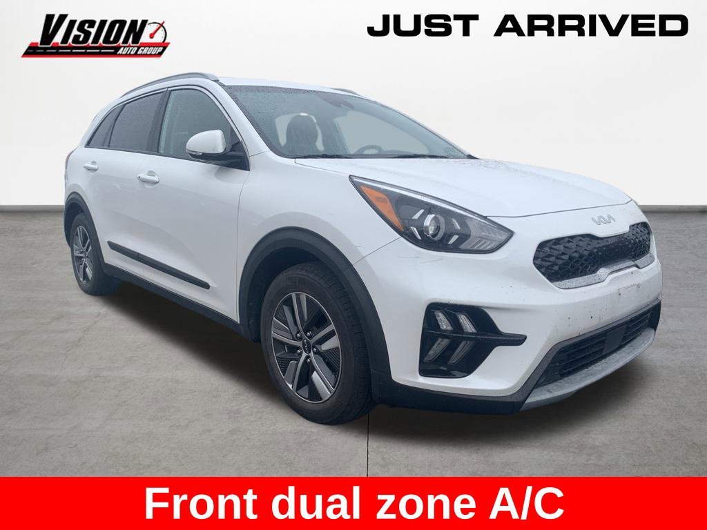 Used 2022 White Kia EX image 4