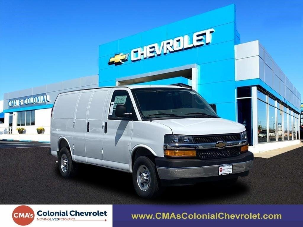 2025 Chevrolet Express Cargo