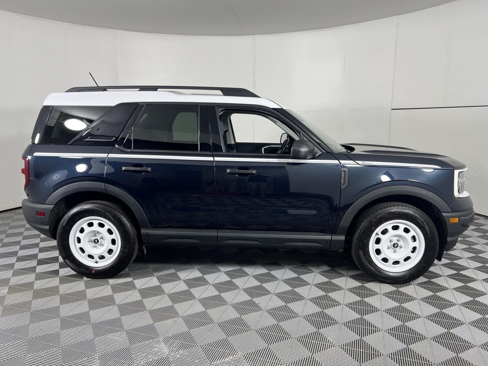 Used 2023 Alto Blue Metallic Tinted Clearcoat Ford Heritage image 11