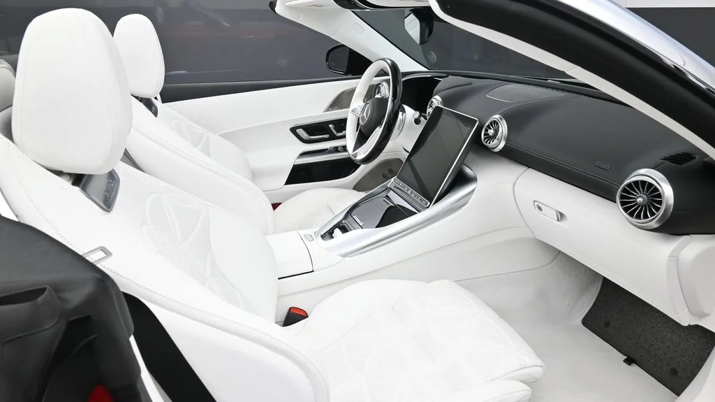 Used 2026 Red Mercedes-Benz Maybach SL 680 image 2