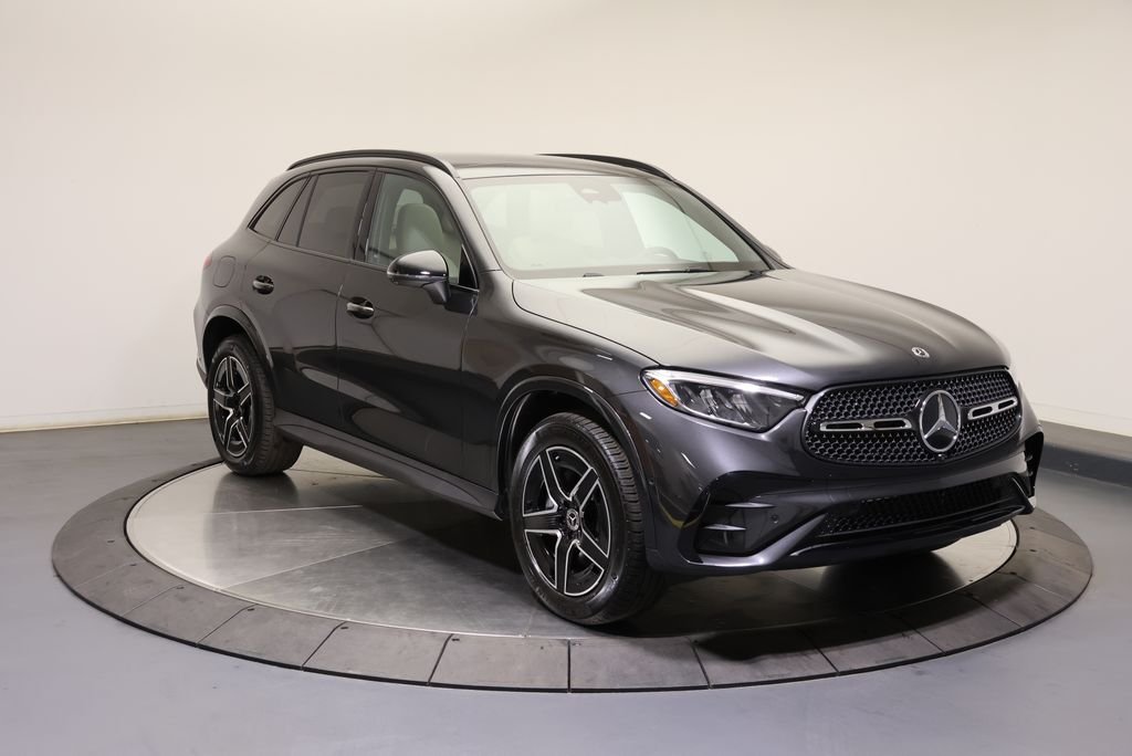 New 2027 Graphite Grey Metallic Mercedes-Benz GLC 300 image 7