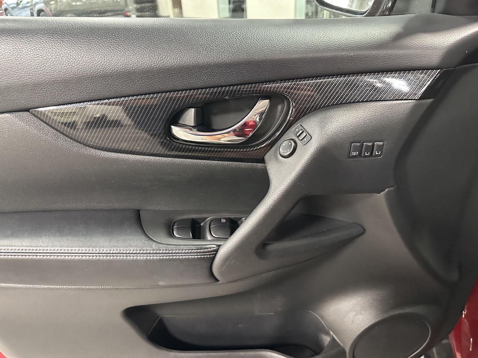 2017 Nissan Rogue SL - Photo 24
