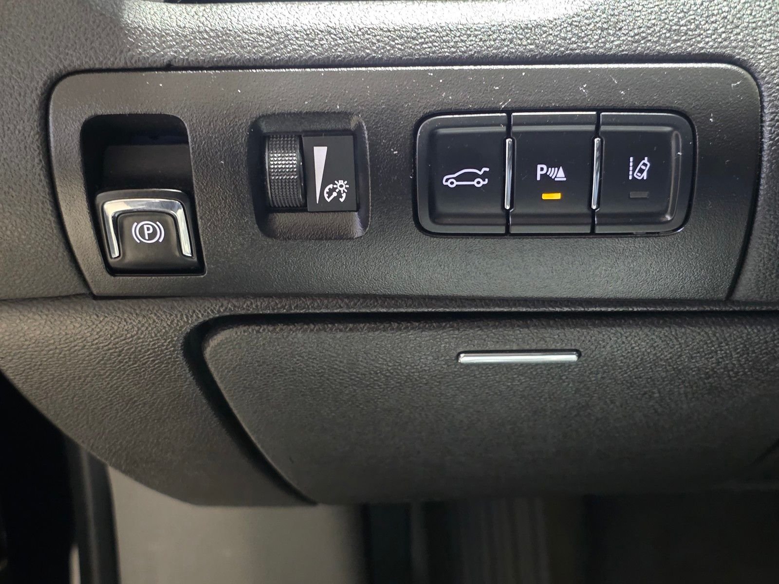 Used 2015 Black Chevrolet LTZ image 33