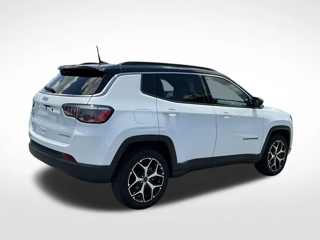Used 2025 White Jeep Limited image 13