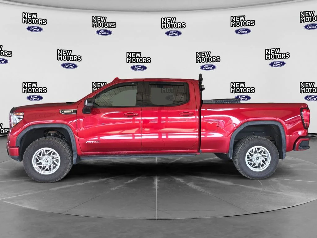 Used 2022 Cayenne Red GMC AT4 image 2