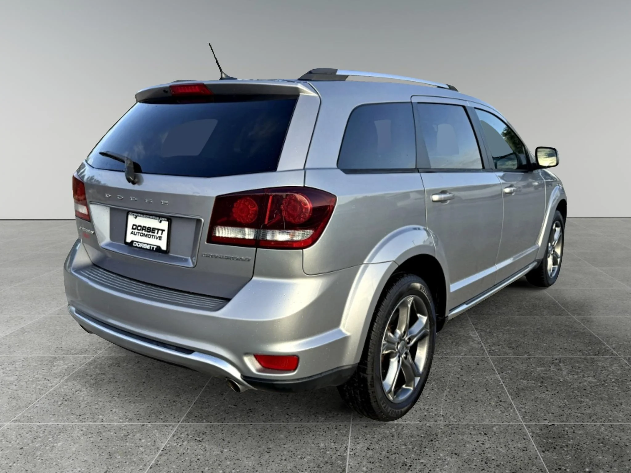 Used 2018 Billet Clearcoat Dodge Crossroad image 6