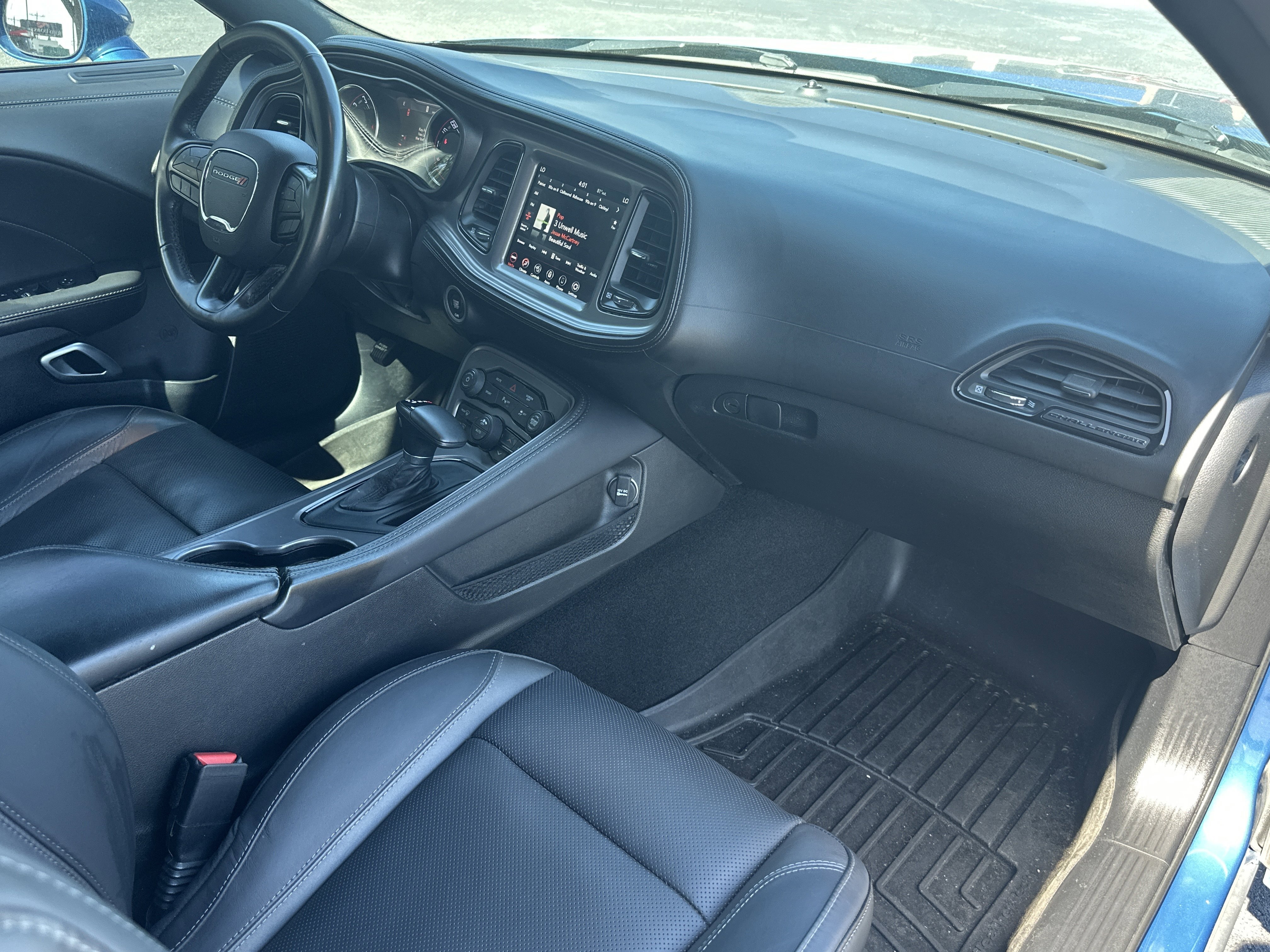 Used 2023 Frostbite Dodge SXT image 18