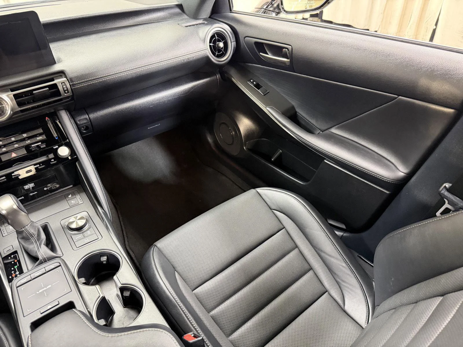 Used 2022 Silver Lexus 350 F SPORT image 46