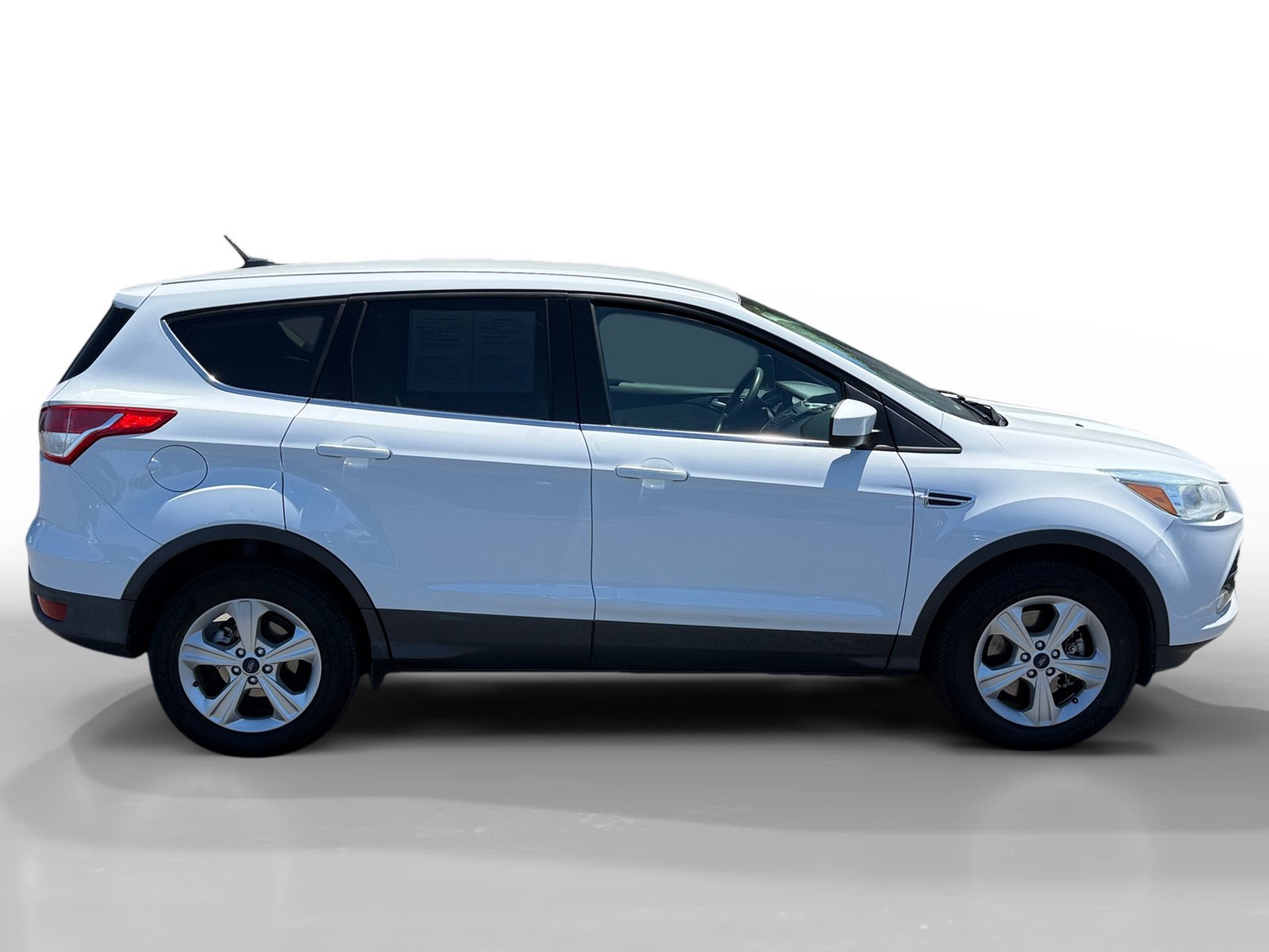 Used 2016 Oxford White Ford SE image 6