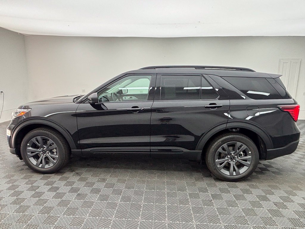 New 2026 Black Ford Active image 14