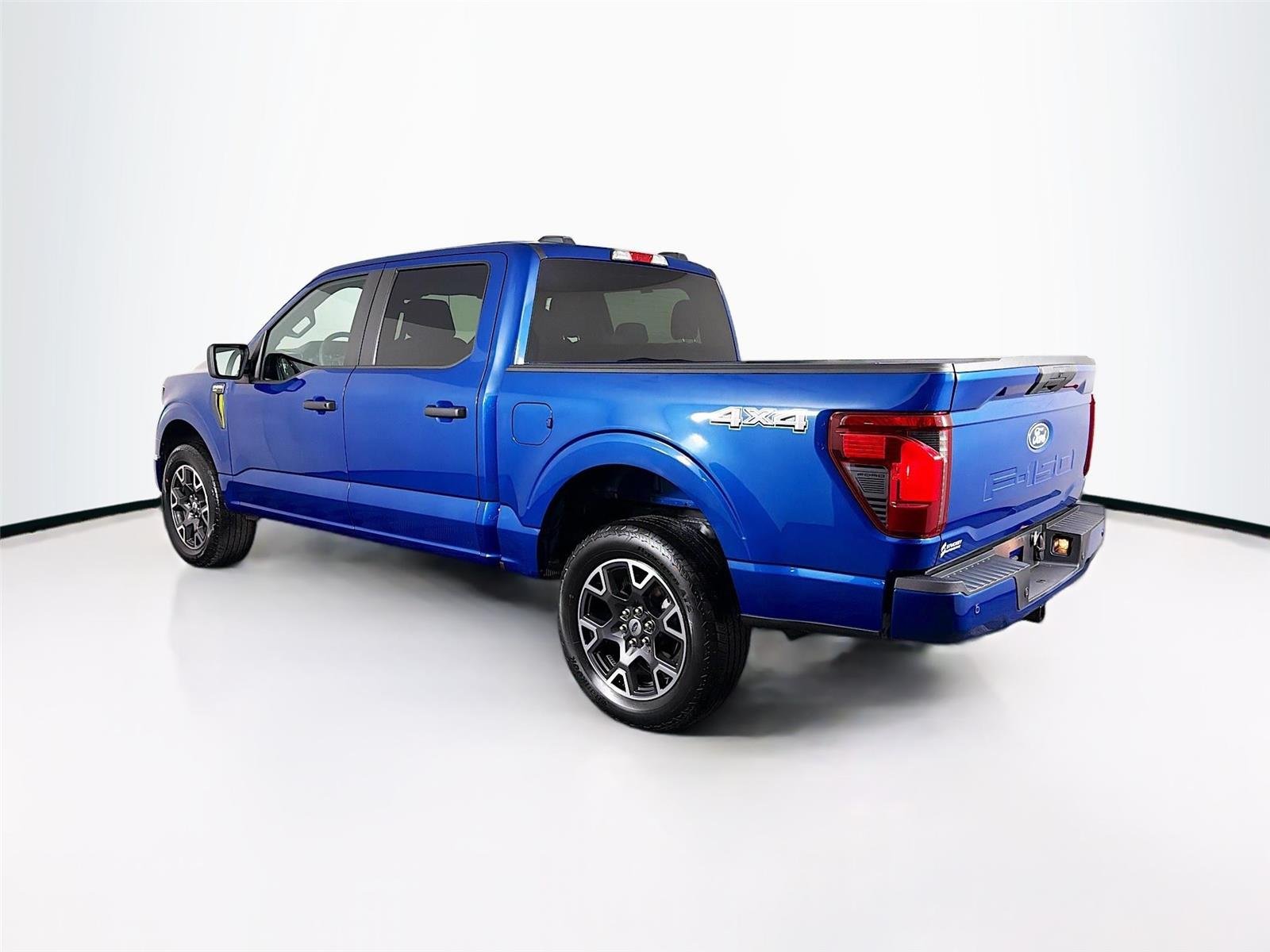 Used 2024 Atlas Blue Ford STX image 5