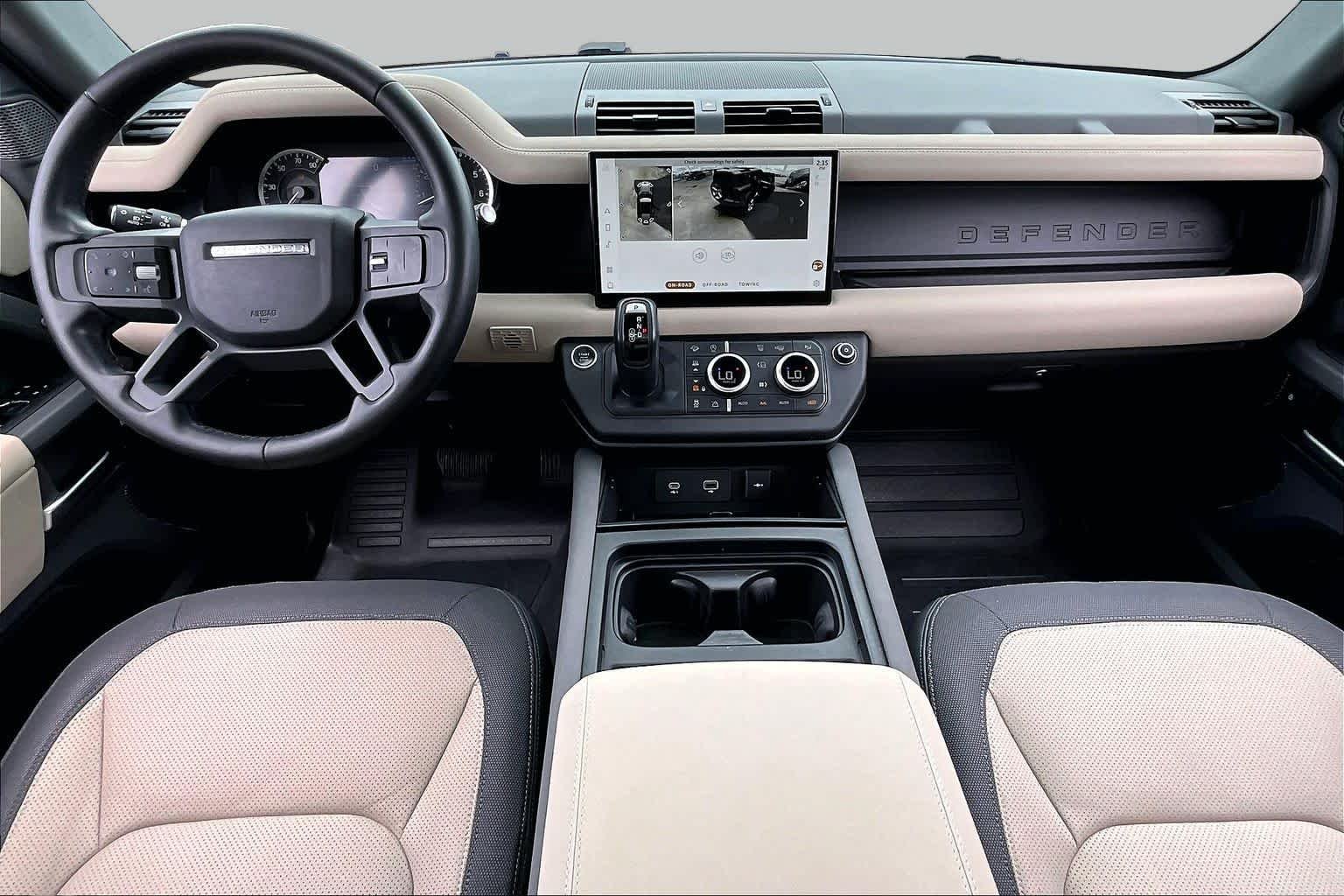 Used 2023 Eiger Grey Metallic Land Rover X-Dynamic SE image 16