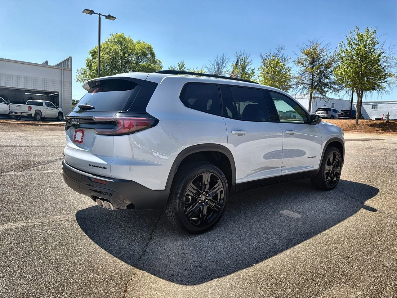 New 2026 Glacier White Tricoat GMC Elevation image 8