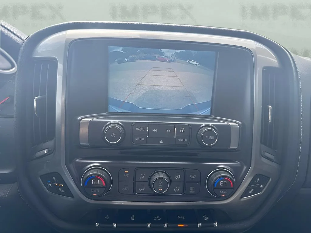 Used 2018 SUMMIT WHITE Chevrolet LTZ image 19