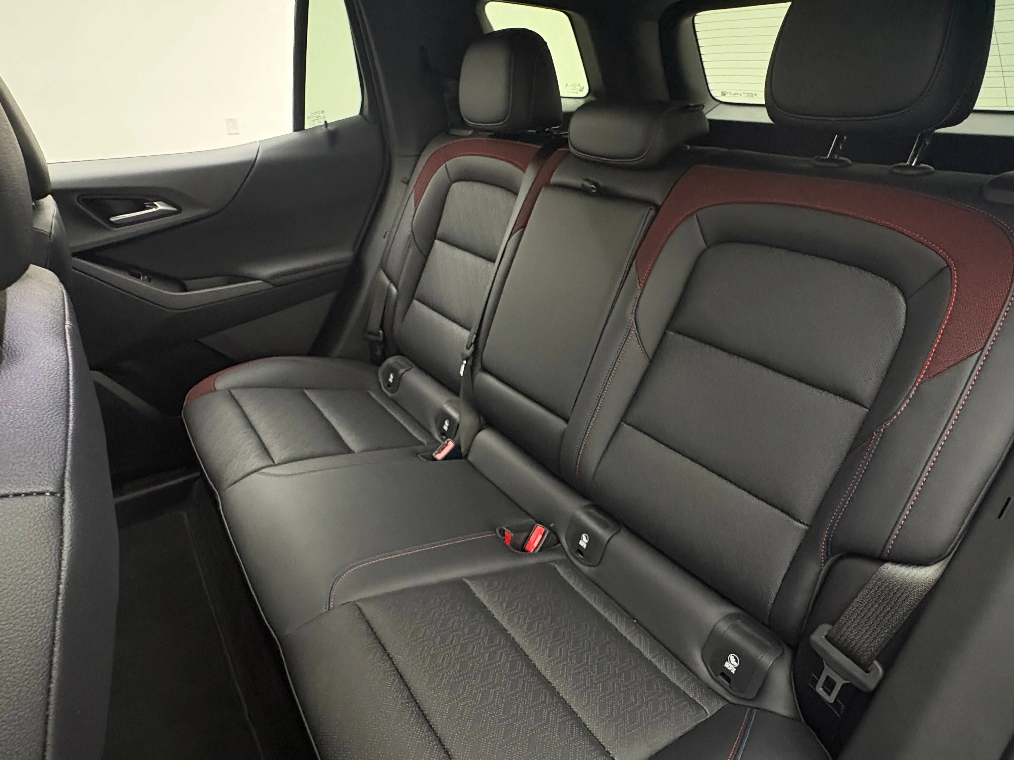 Used 2025 Reef Blue Metallic Chevrolet RS image 37