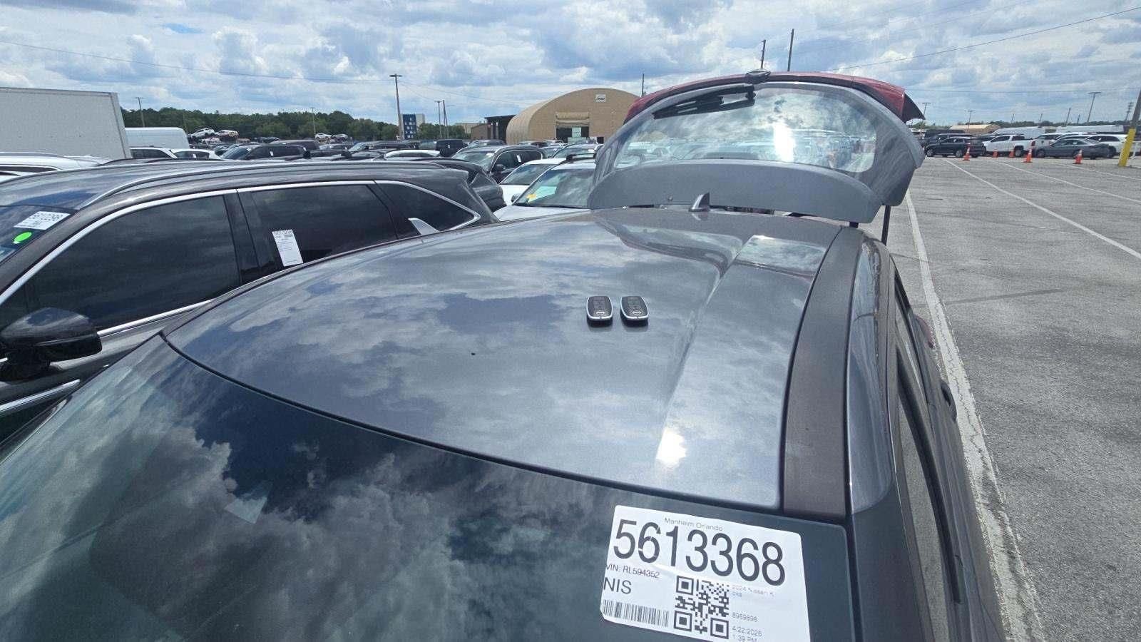 Used 2024 Gray Nissan S image 15