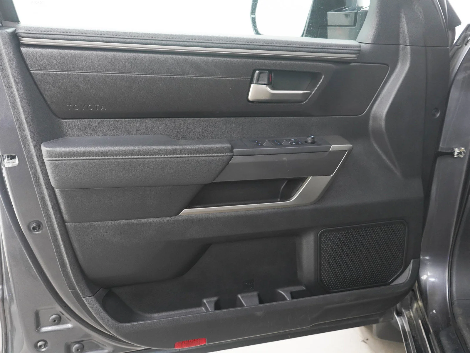 Used 2022 Gunmetal Toyota SR5 image 20