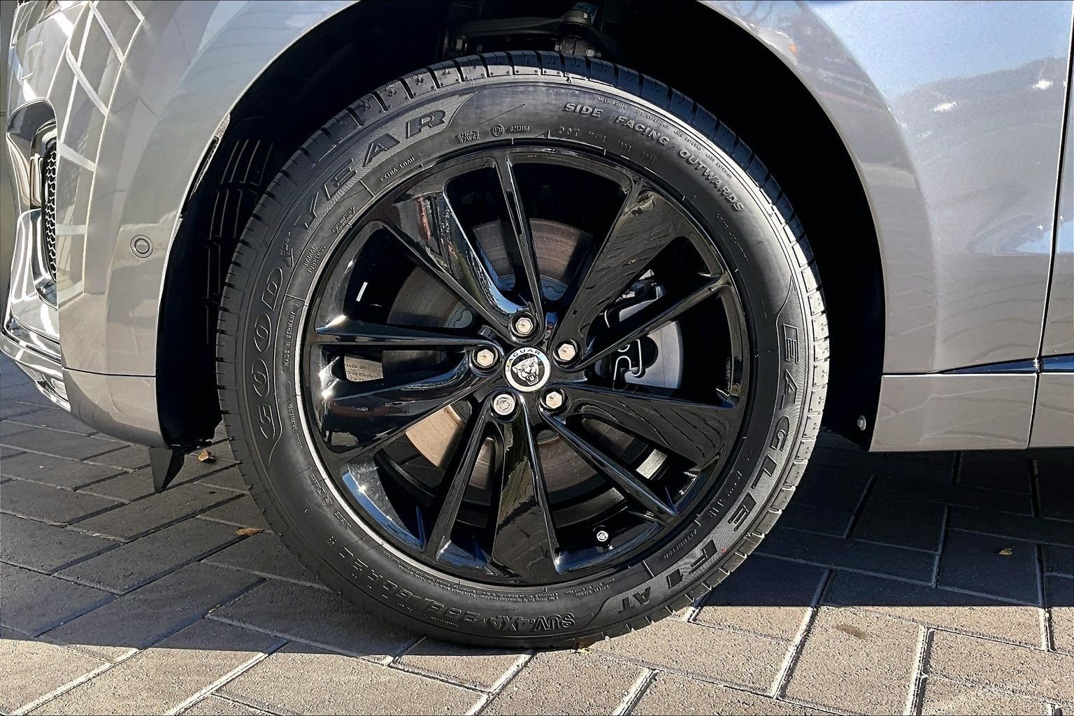 2026 Jaguar F-Pace R-Dynamic S - Photo 12