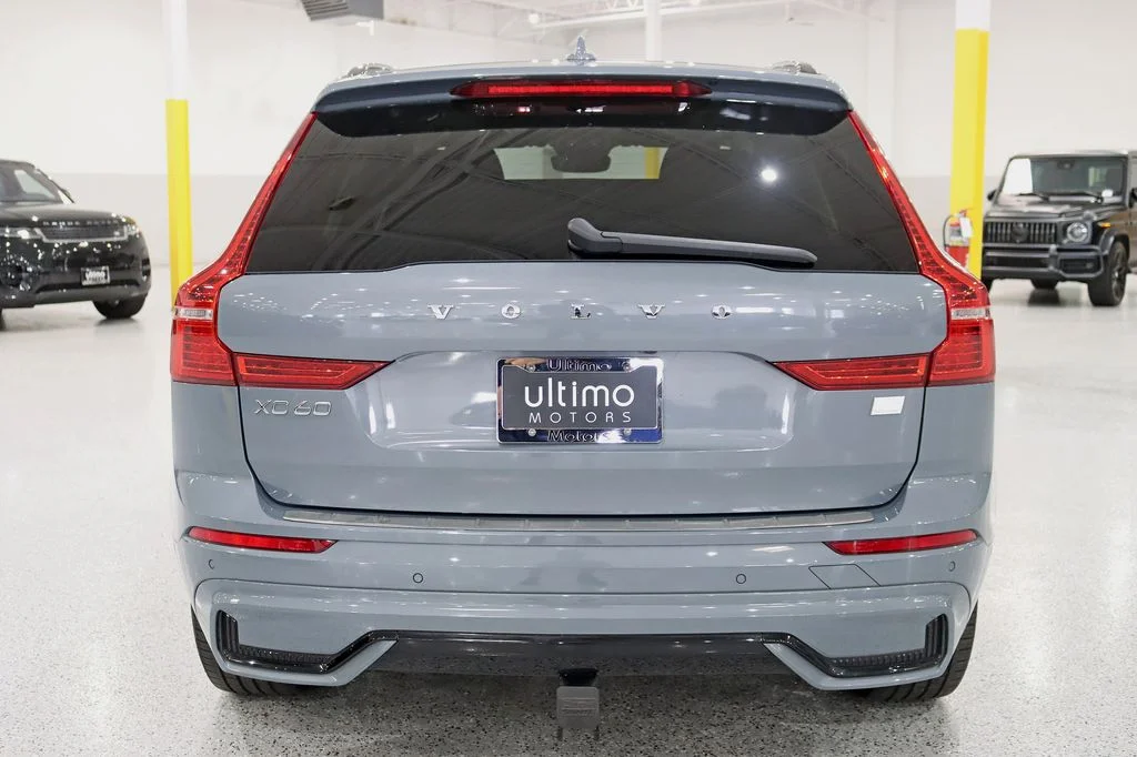 Used 2023 Gray Volvo Ultimate image 11