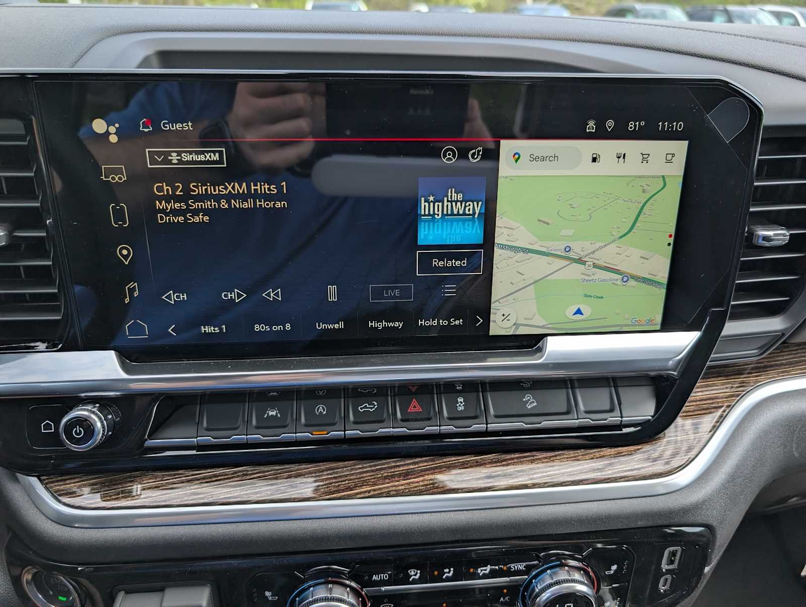 New 2026 Onyx Black GMC Elevation image 25