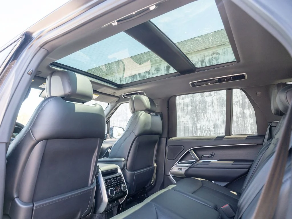Certified Used 2025 Black Land Rover SE image 33