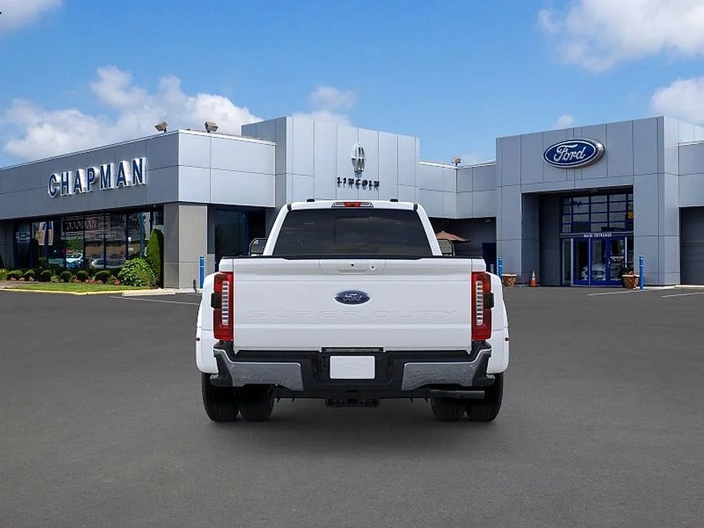 New 2026 Star White Metallic Tri-Coat Ford F-350® Lariat® image 5
