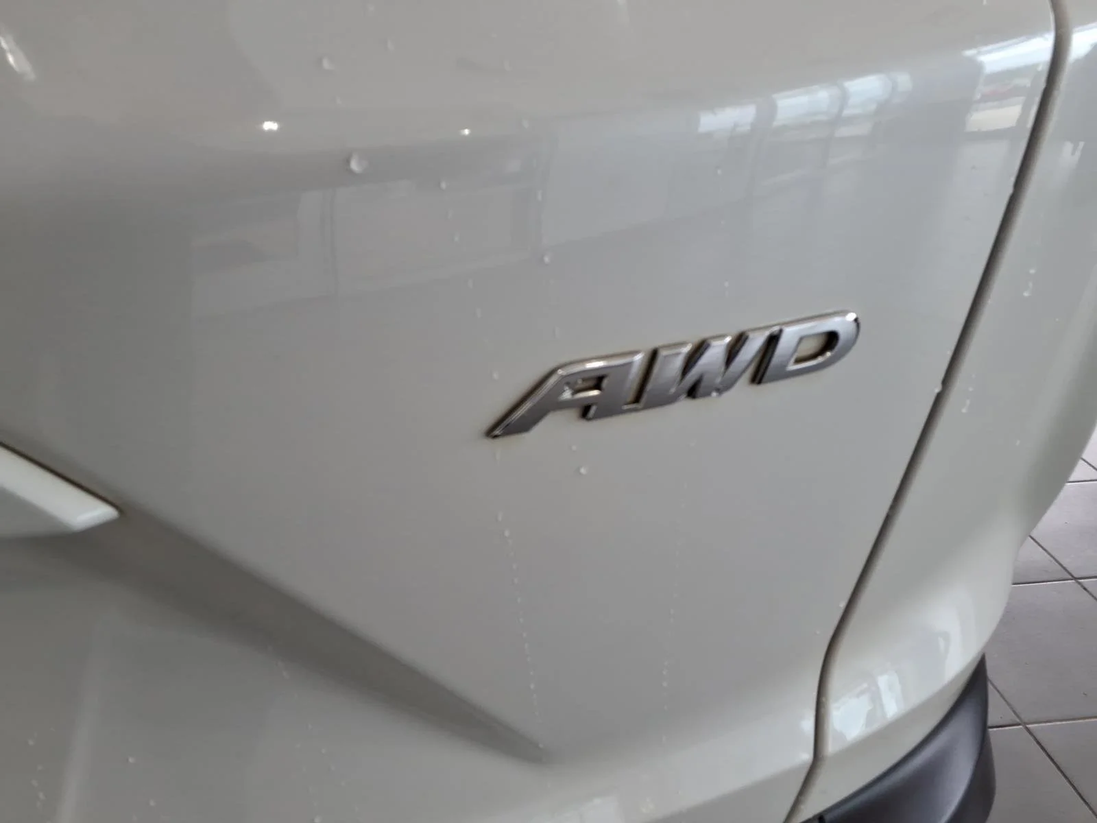 Certified Used 2019 Platinum White Pearl Honda EX-L image 17
