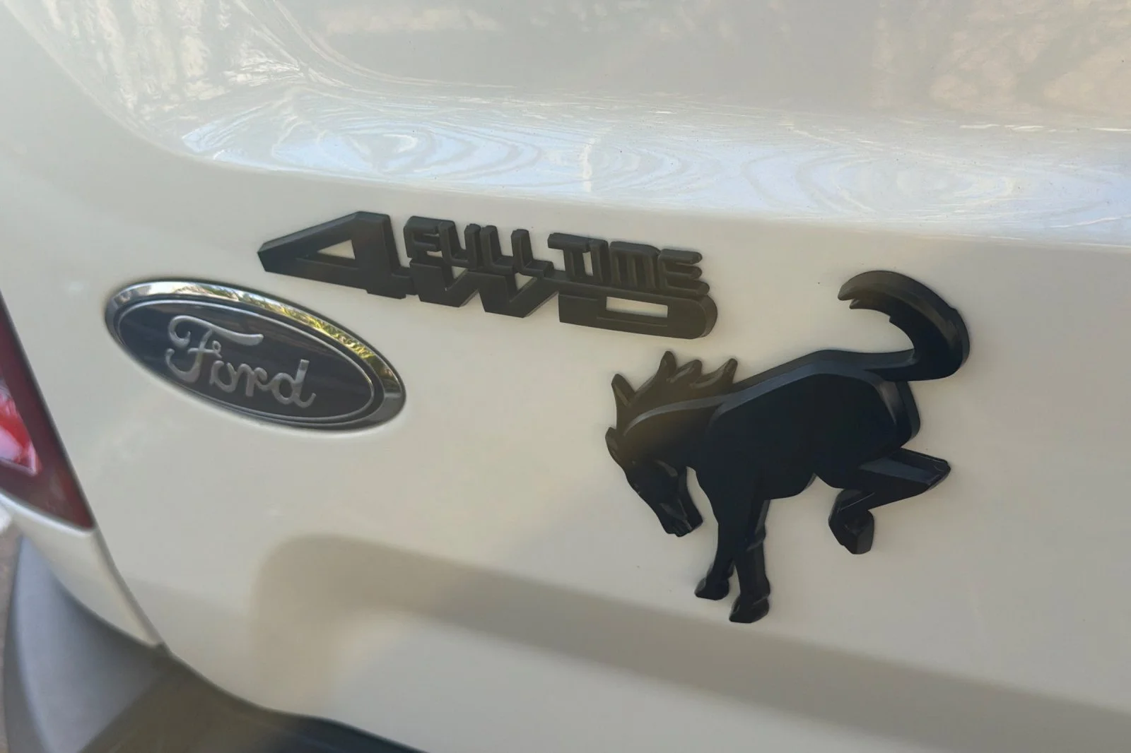 Used 2024 Oxford White Ford Outer Banks image 6