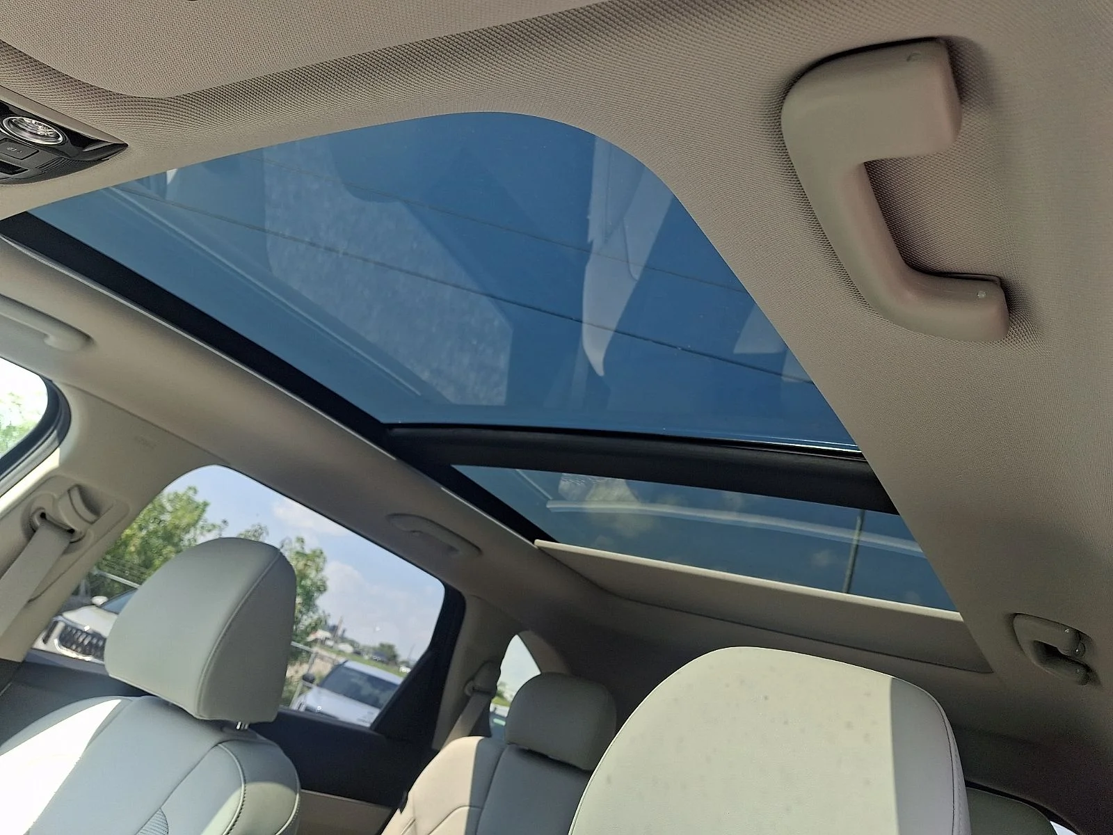 New 2026 Gray Kia S image 13