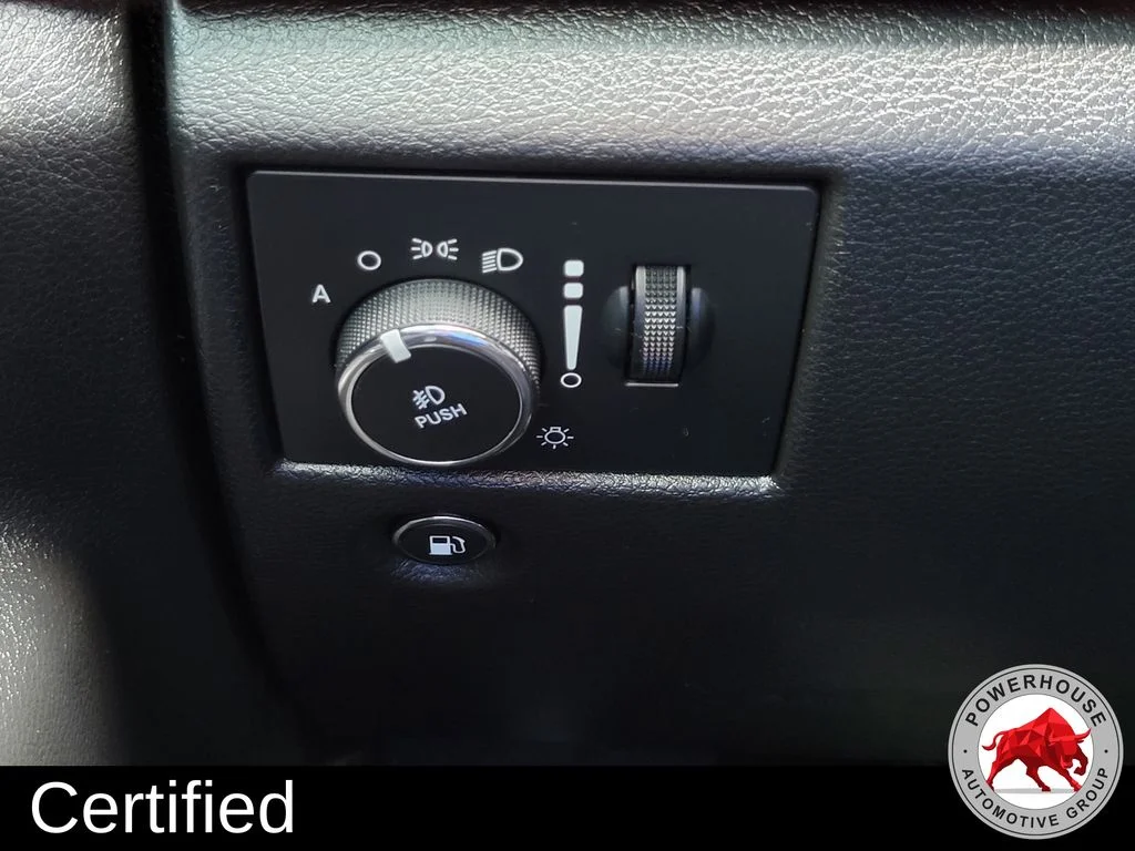 Used 2021 Gray Jeep Laredo X image 28