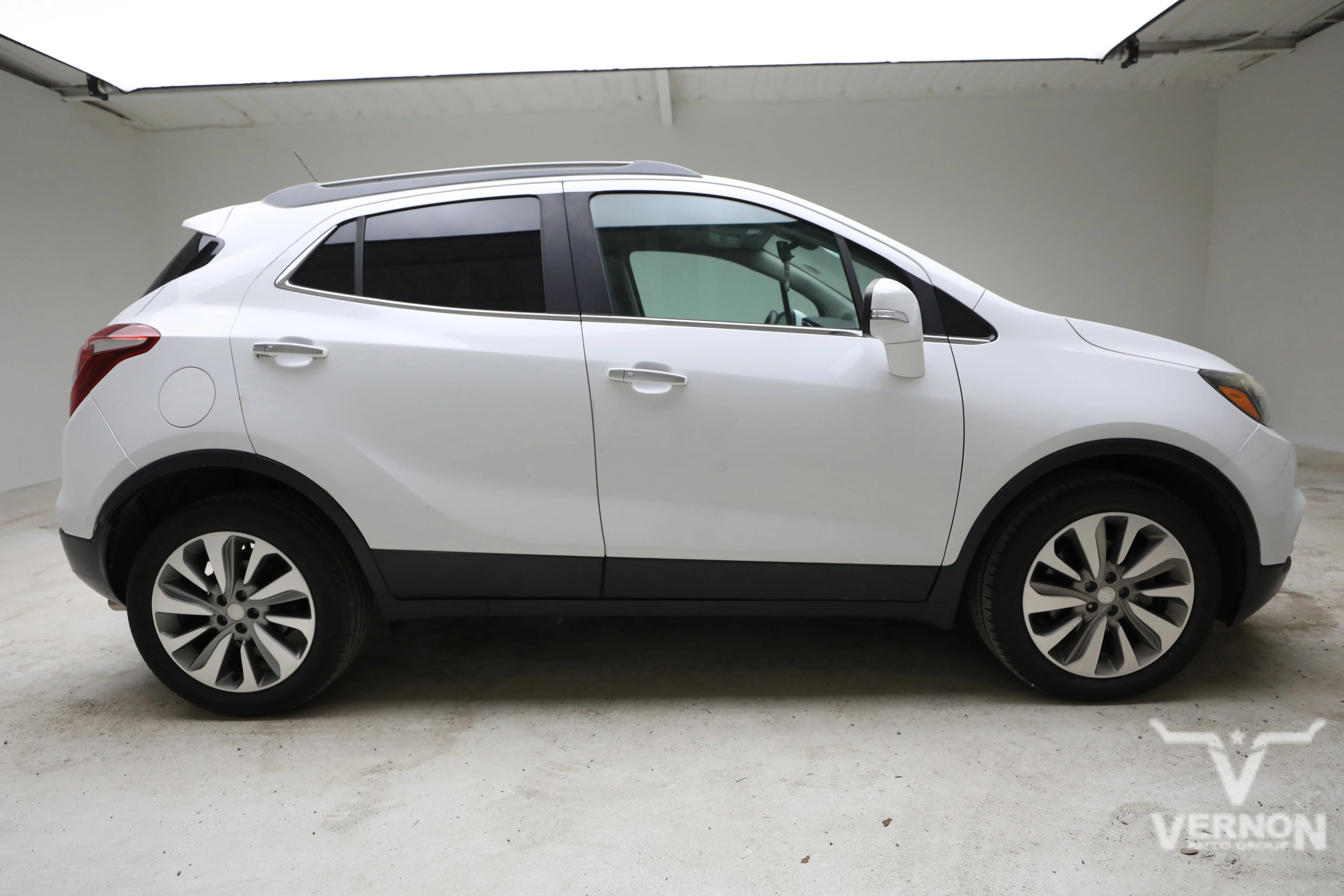 Pre-Owned 2017 Buick Encore Preferred FWD
