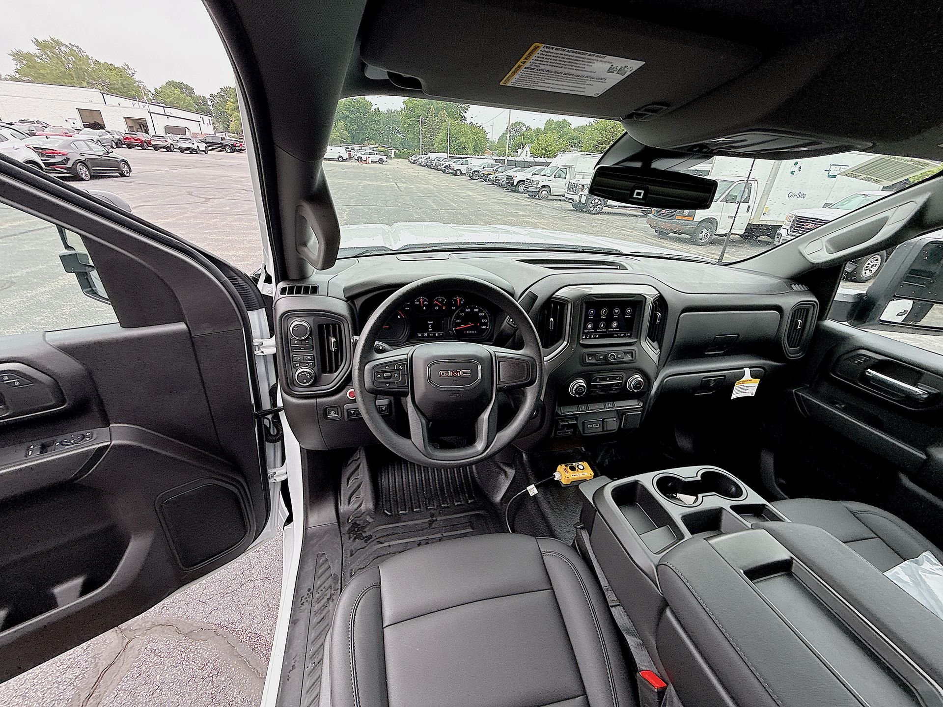 2025 GMC Sierra 3500HD Pro - Photo 19
