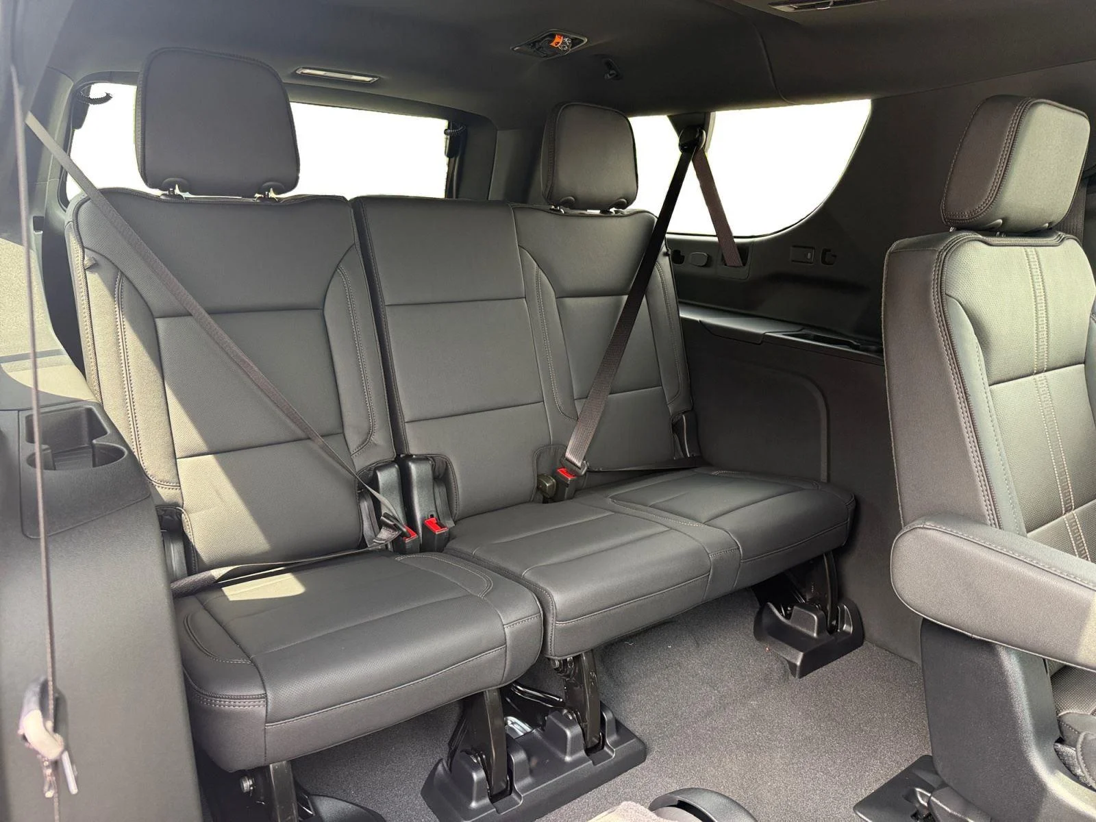 2026 Chevrolet Suburban High Country - Photo 28