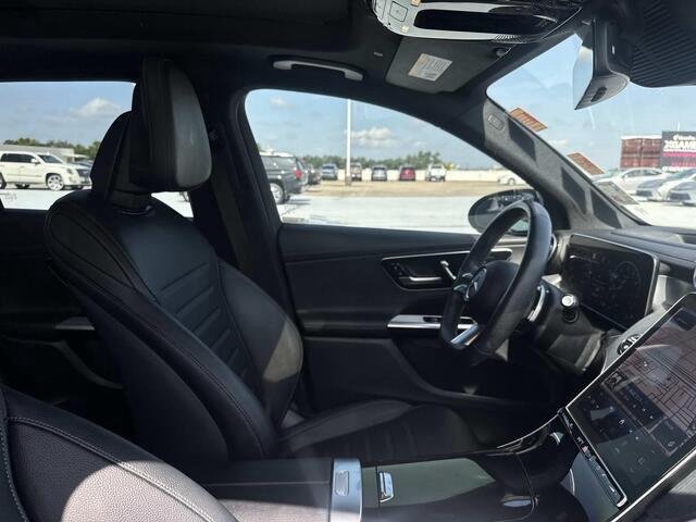 Used 2023 Black Mercedes-Benz GLC 300 image 10