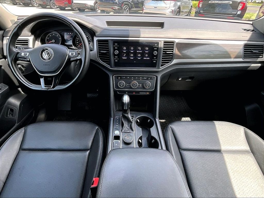 Used 2020 Gray Volkswagen 3.6L V6 SE image 22