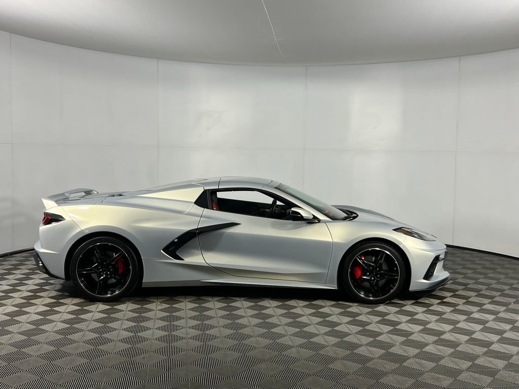 2022 Chevrolet Corvette Stingray photo 3