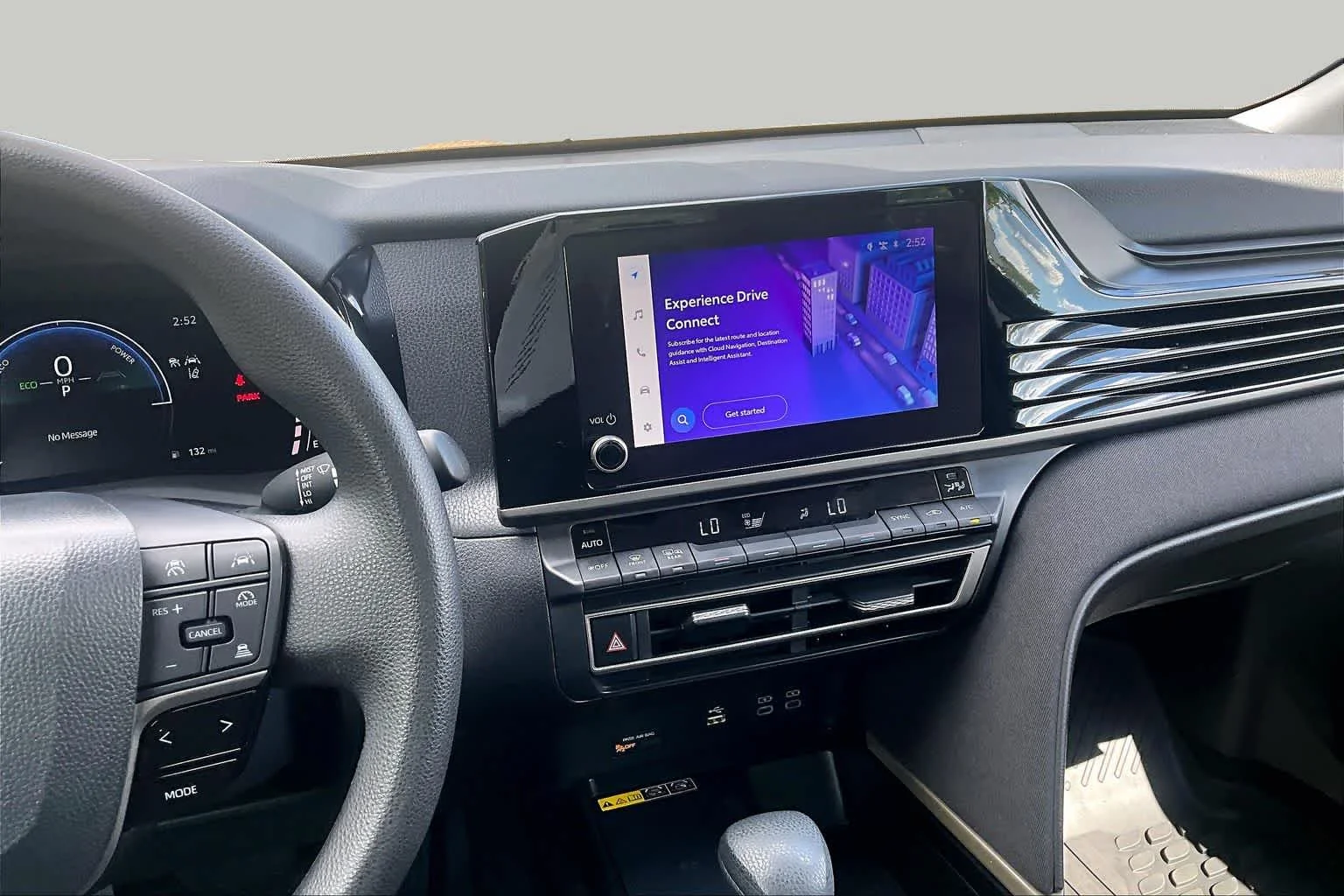 2025 Toyota Camry LE - Photo 7