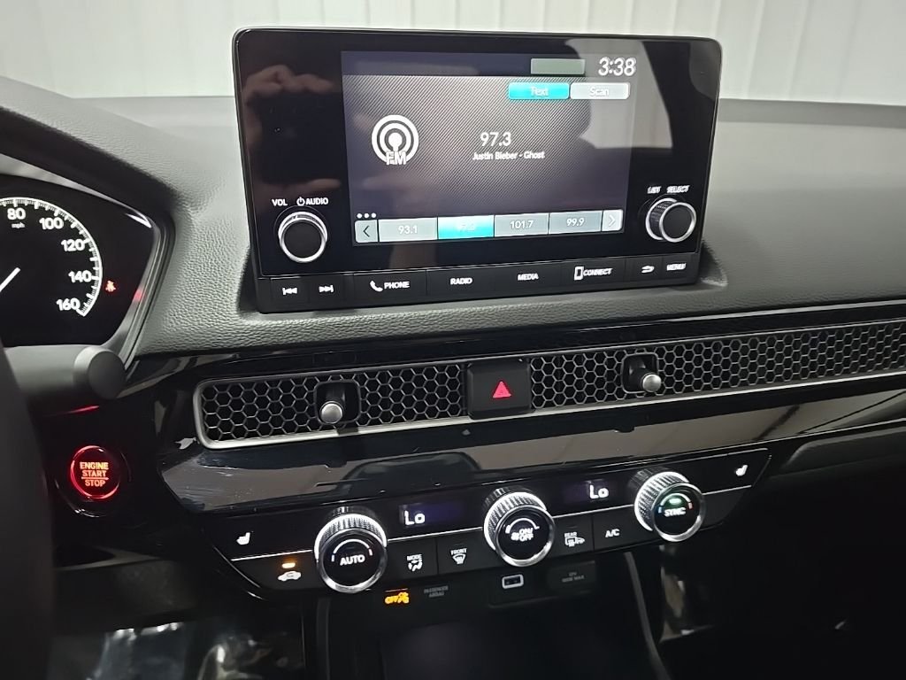 Used 2024  Honda EX image 26
