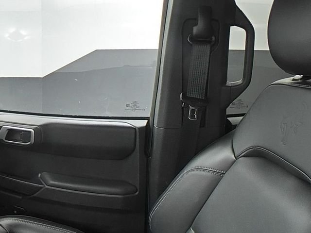 Used 2025 Gray Ford Outer Banks image 34