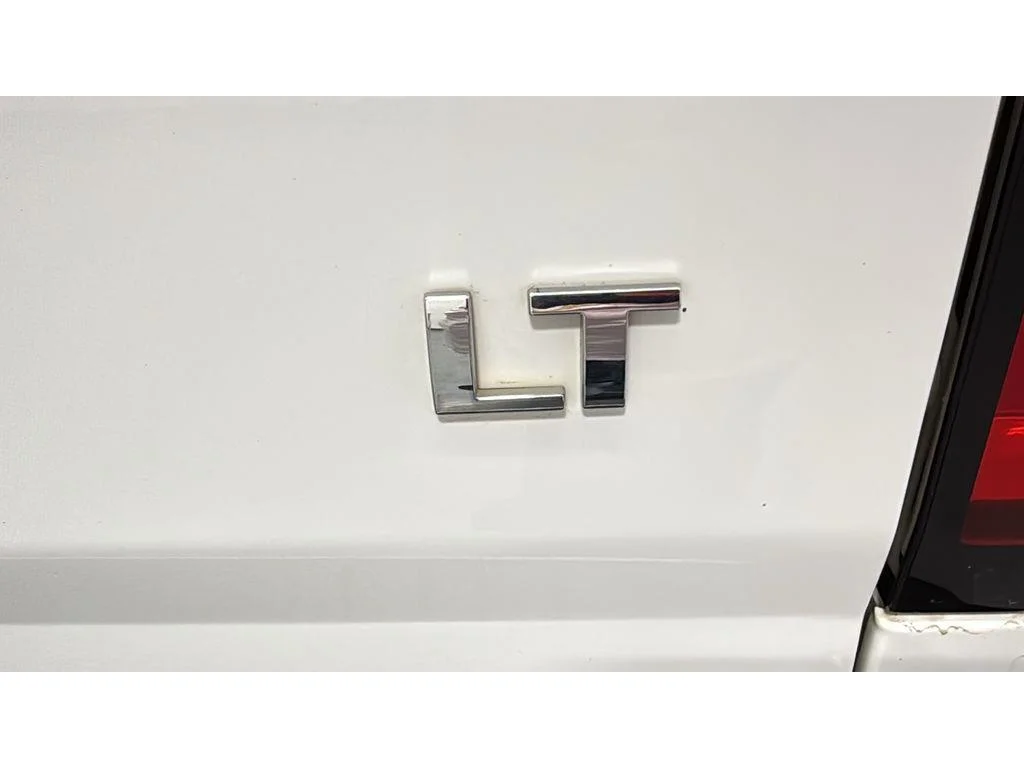 Used 2020 Summit White Chevrolet LT image 7